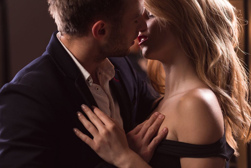 How to Choose Lingerie for Your First Date Night